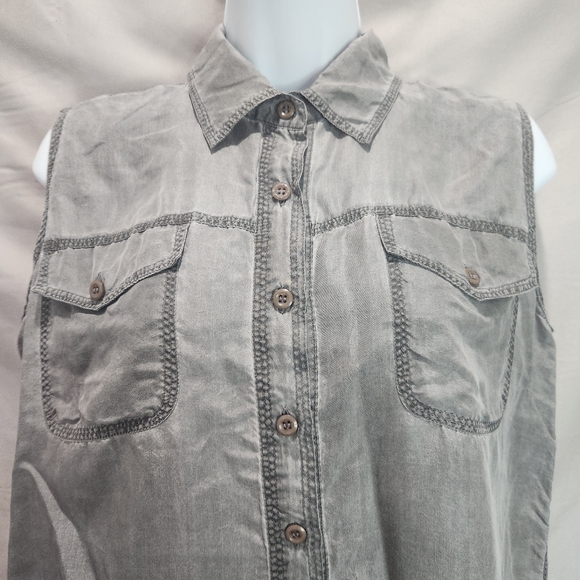 One Resource Vintage Late 70s Charcoal Grey 100% Silk Button Down Blouse - Picture 6 of 8